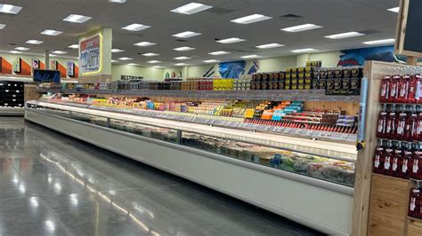 Walker addressed whether the grocery store was opening another location. . Trader joes draper opening date
